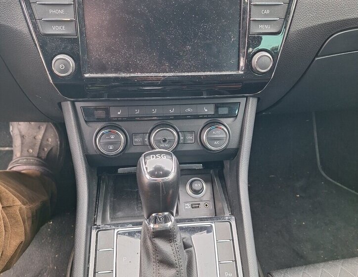 Škoda Superb Kombi 0,0 0