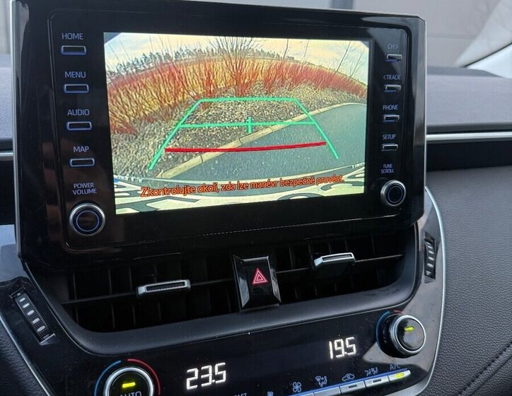 Toyota Corolla Sedan / Limuzína 0,0 72 kw