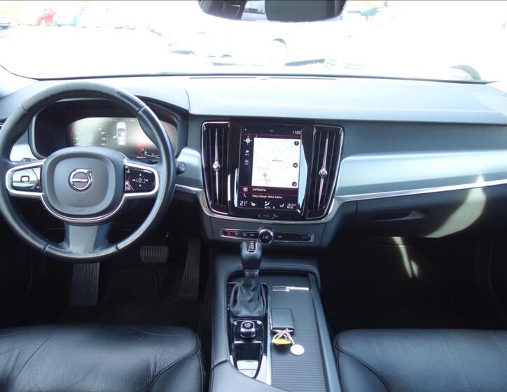 Volvo V90 18