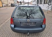 Volkswagen Golf 11
