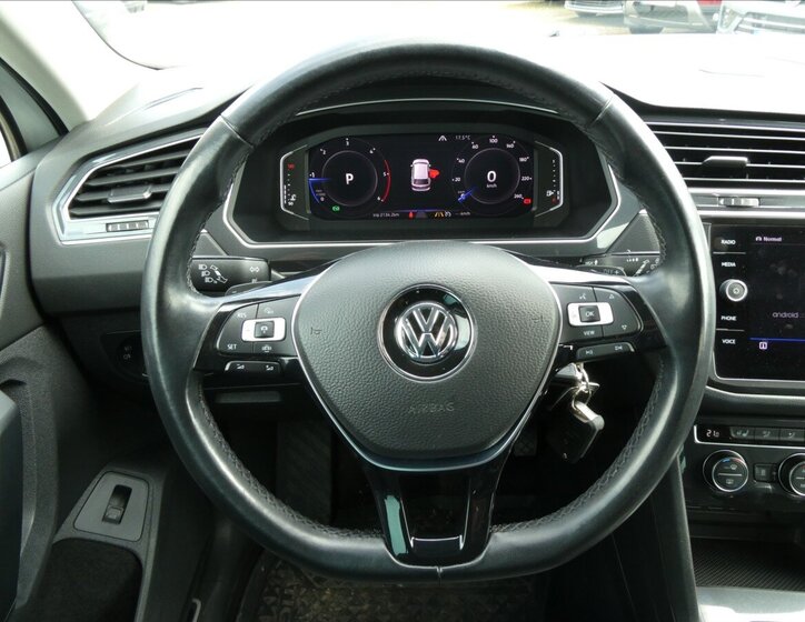Volkswagen Tiguan SUV / Terénní 2,0 l 140 kw