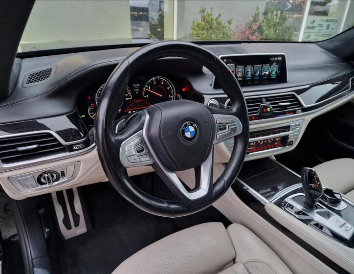 BMW Řada 7 21
