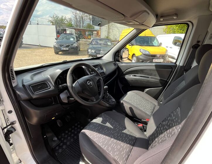 Opel Combo 11