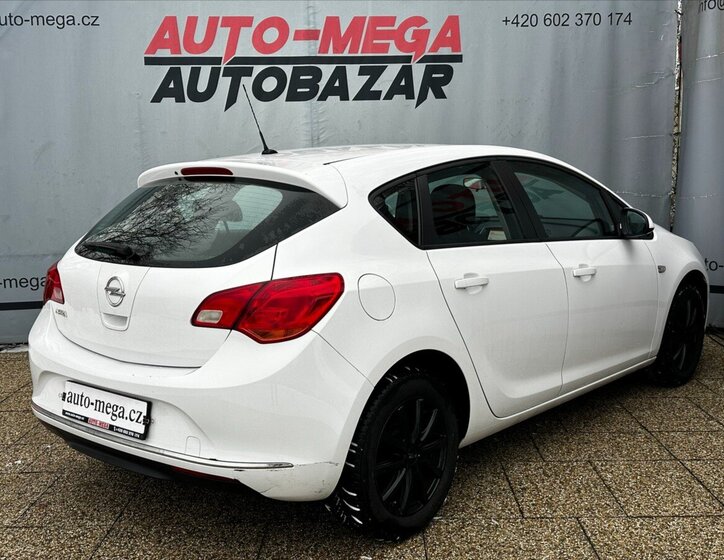 Opel Astra Hatchback 1,6 l 85 kw