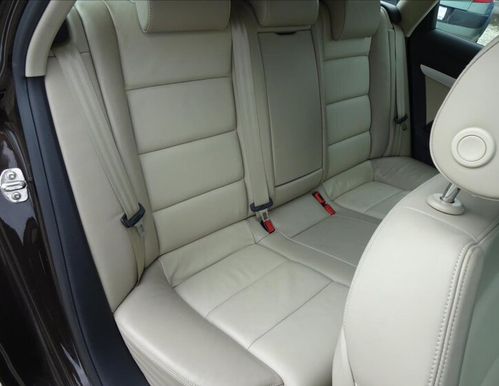 Audi A6 Allroad Kombi 3,0 l 176 kw