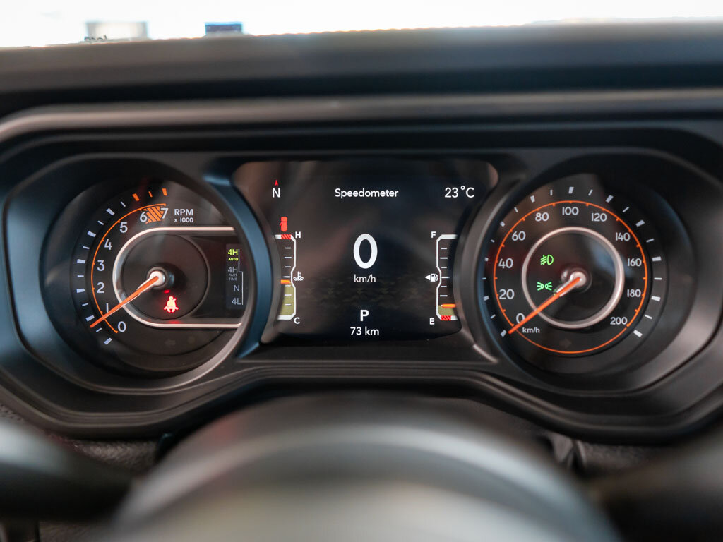 Jeep Wrangler Ostatní 6,4 l 350 kw