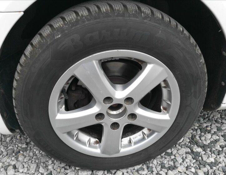 Škoda Octavia Sedan / Limuzína 1,6 l 77 kw