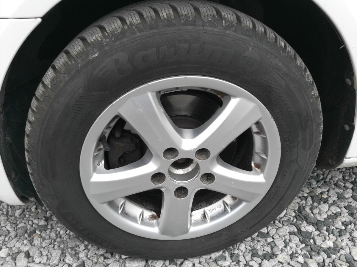 Škoda Octavia Sedan / Limuzína 1,6 l 77 kw