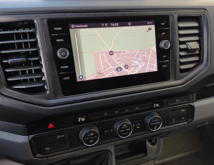 Volkswagen Crafter 10