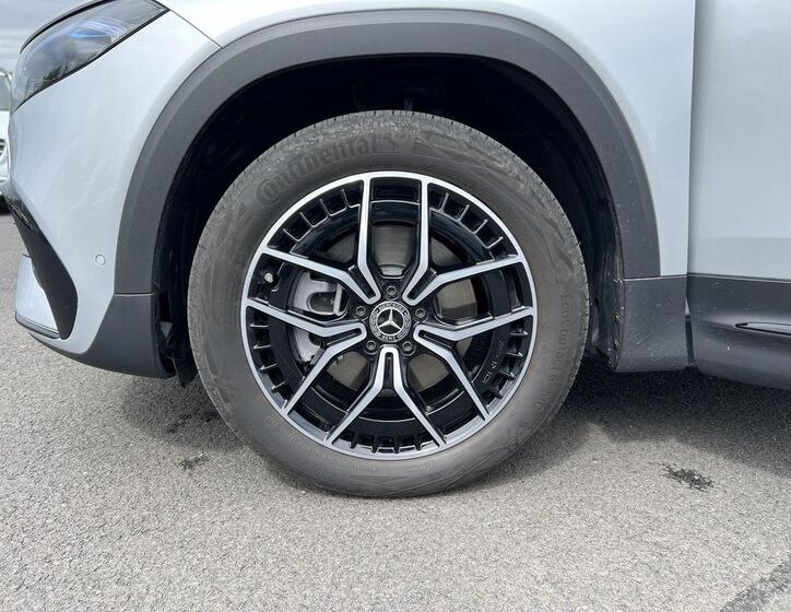 Mercedes-Benz EQB 18