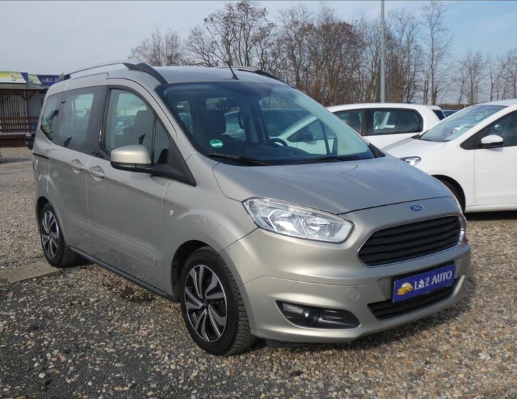 Ford Courier Pick-up 1,5 l 55 kw