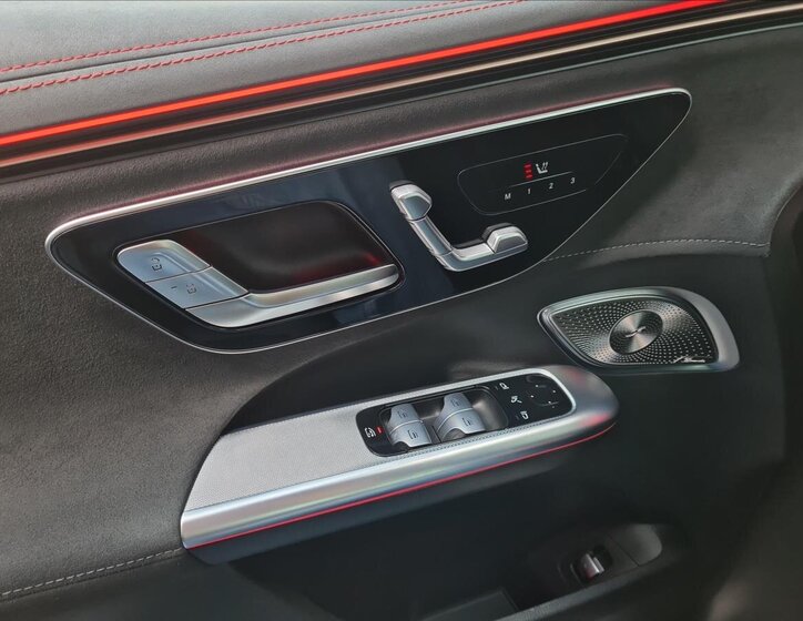 Mercedes-Benz EQE SUV 1,0 215 kw