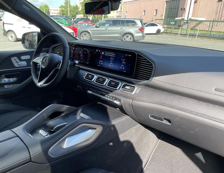 Mercedes-Benz GLE 18