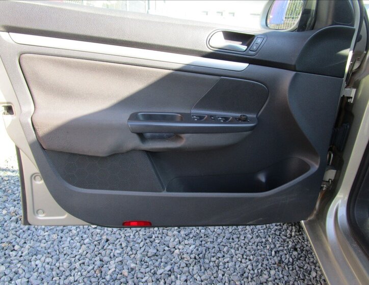 Volkswagen Golf Kombi 1,4 l 90 kw