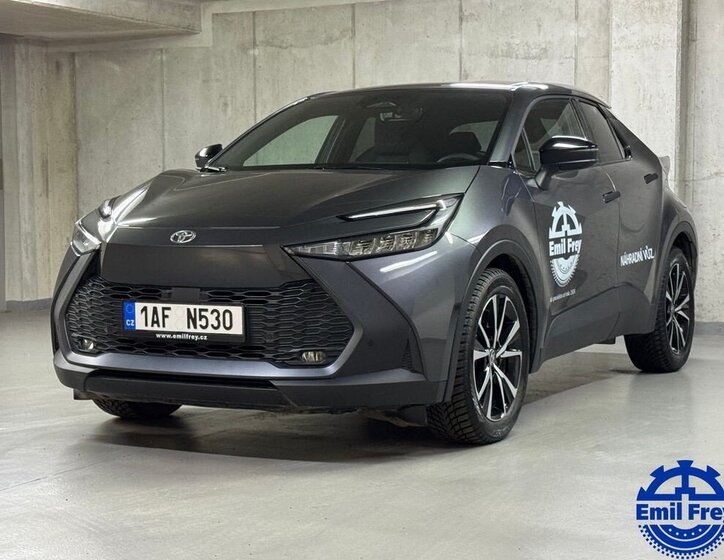 Toyota C-HR SUV 1,8 l 72 kw