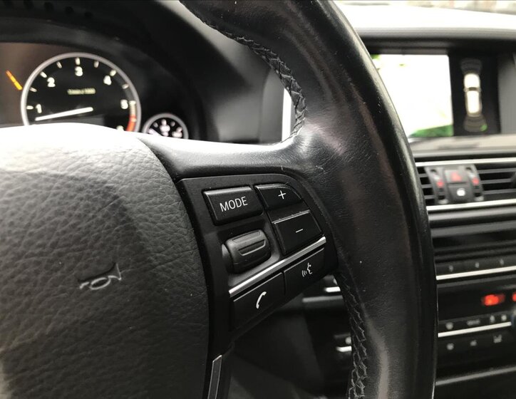 BMW Řada 5 Kombi 3,0 l 190 kw