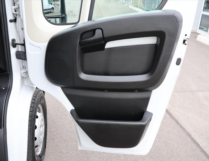 Peugeot Boxer 13