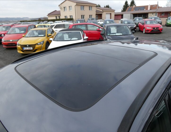 Cupra Terramar SUV / Terénní 2,0 l 195 kw