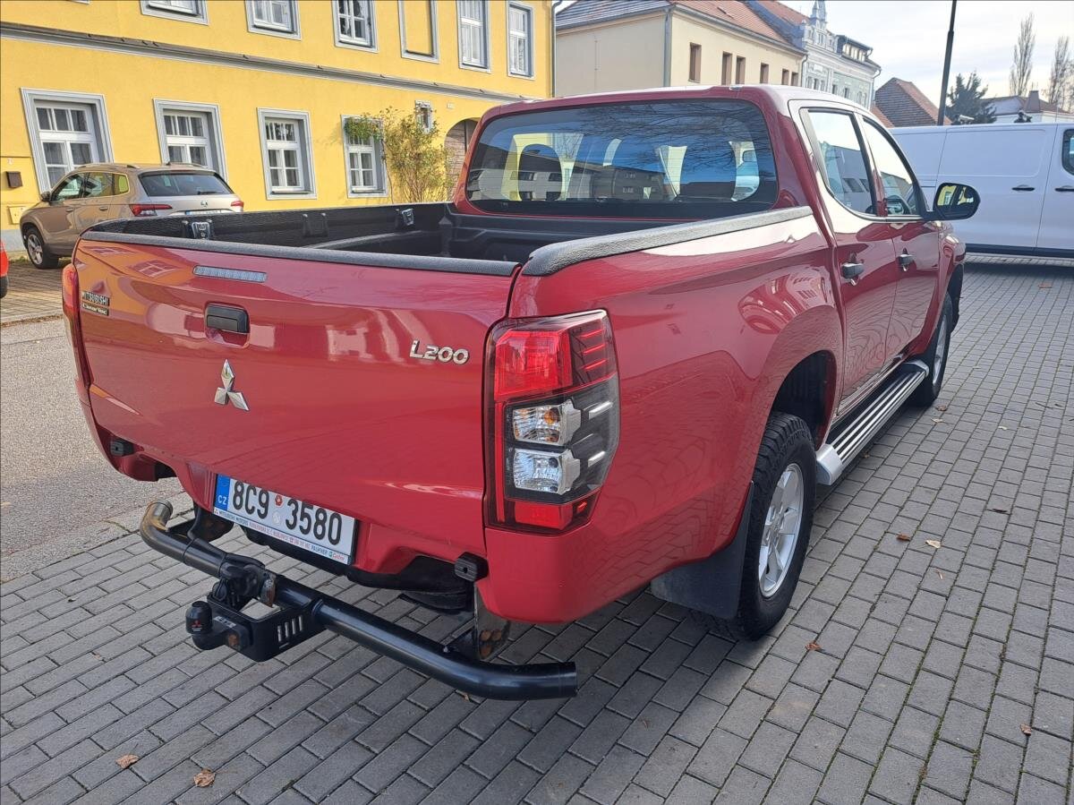 Mitsubishi L200