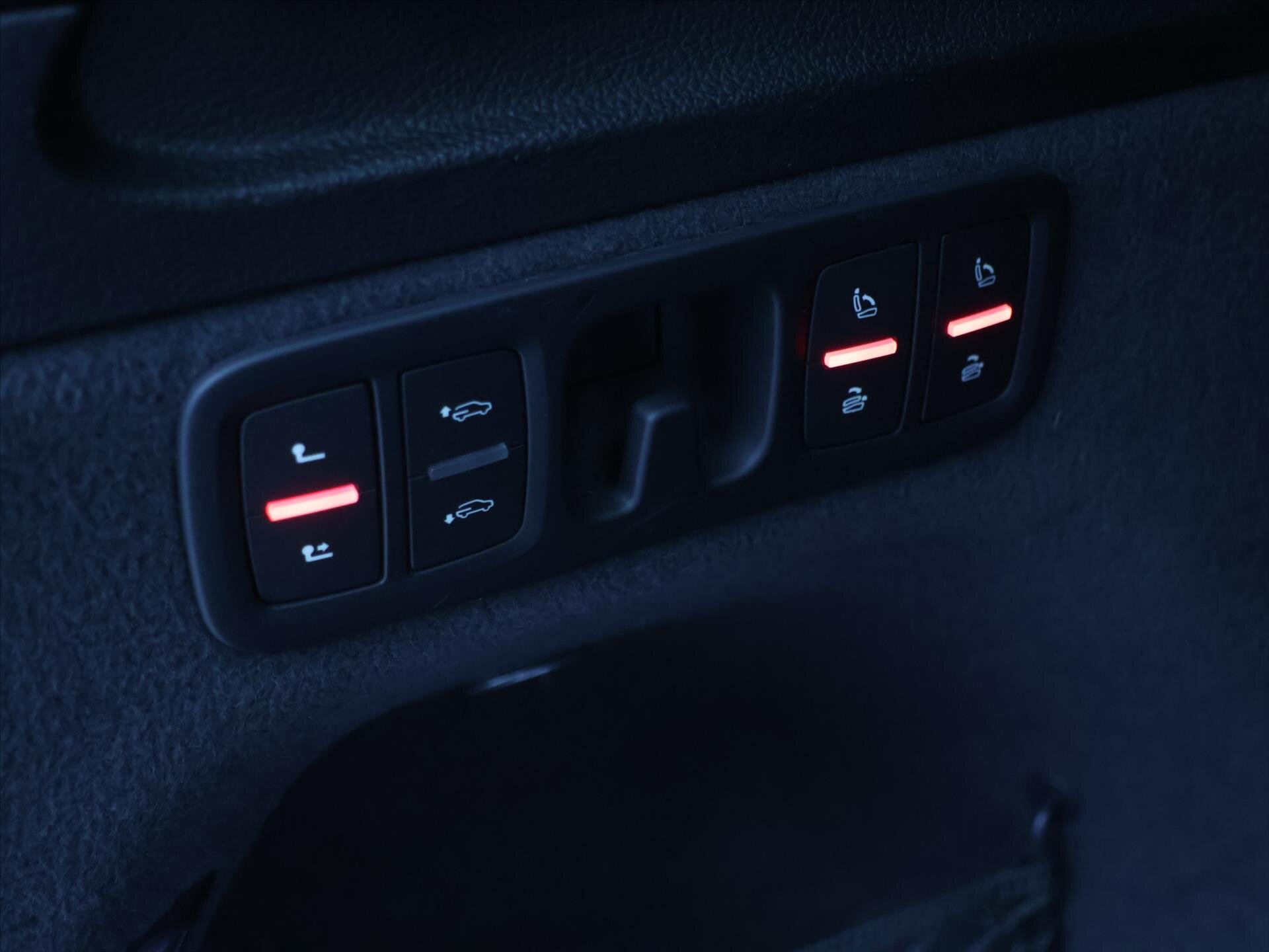 Audi Q7 SUV / Terénní 3,0 l 200 kw