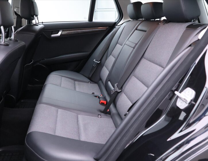 Mercedes-Benz Třídy C Kombi 1,8 l 115 kw