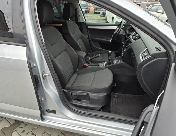 Škoda Octavia Kombi 2,0 l 110 kw