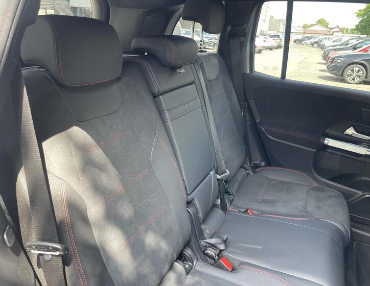 Mercedes-Benz EQB 19