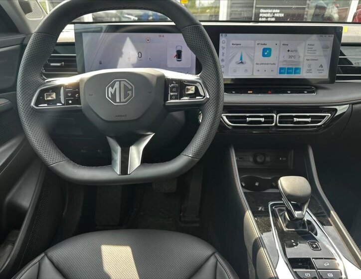 MG HS SUV 1,5 l 105 kw