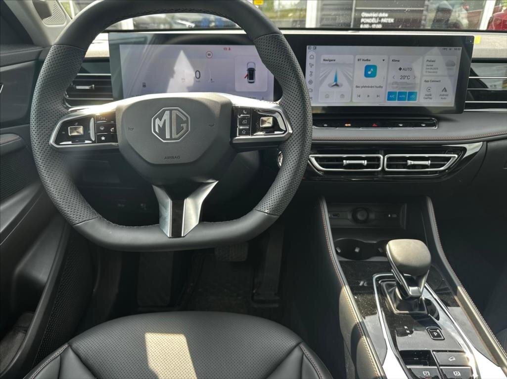 MG HS SUV 1,5 l 105 kw