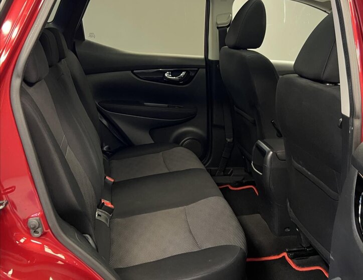 Nissan Qashqai SUV / Terénní 1,6 l 96 kw