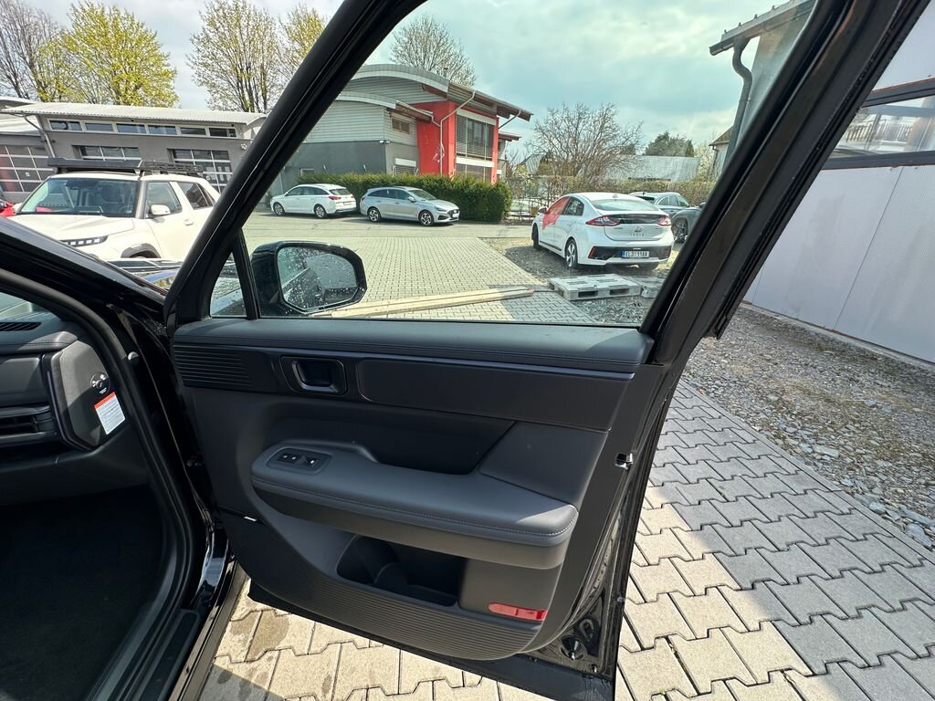 Hyundai Santa Fe SUV / Terénní 1,6 l 185 kw