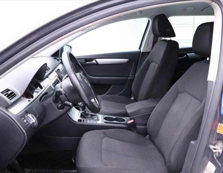 Volkswagen Passat Kombi 2,0 l 103 kw