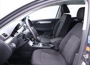 Volkswagen Passat Kombi 2,0 l 103 kw