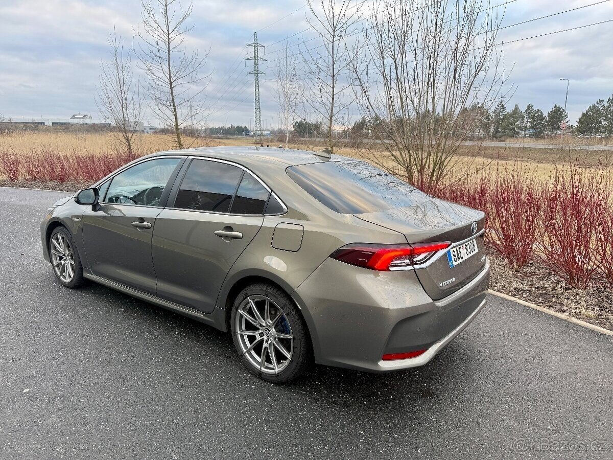 Toyota Corolla Sedan / Limuzína 0,0 72 kw