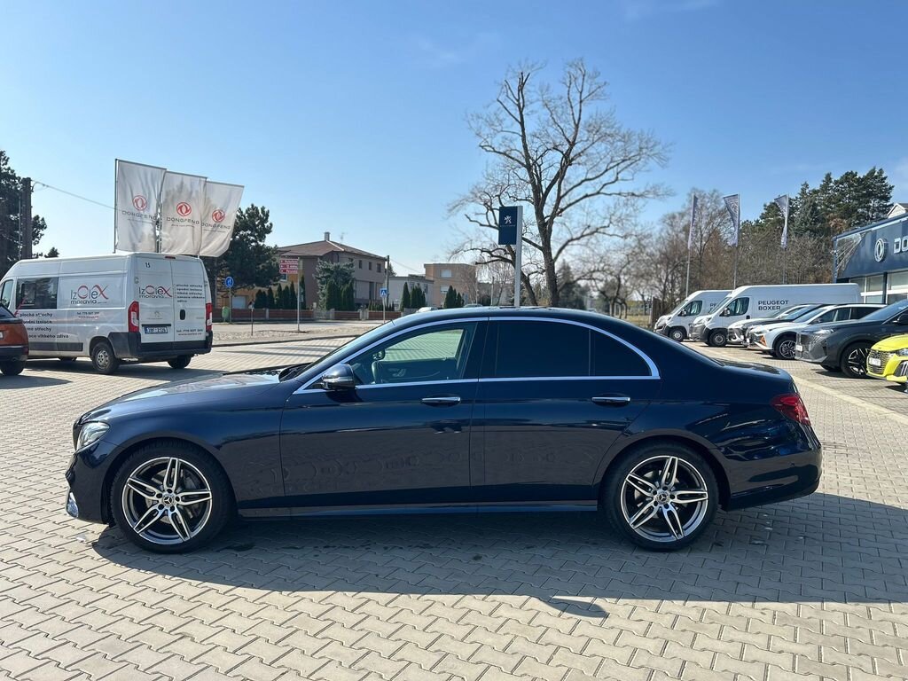 Mercedes-Benz Třídy E Sedan / Limuzína 2,0 l 143 kw