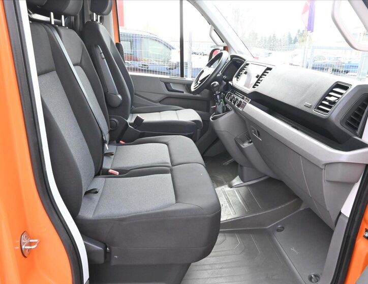 Volkswagen Crafter Skříň 2,0 l 103 kw