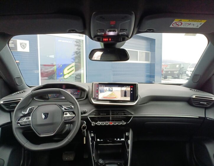 Peugeot 2008 SUV 1,2 l 96 kw