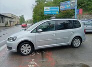 Volkswagen Touran Kombi 1,5 l 77 kw