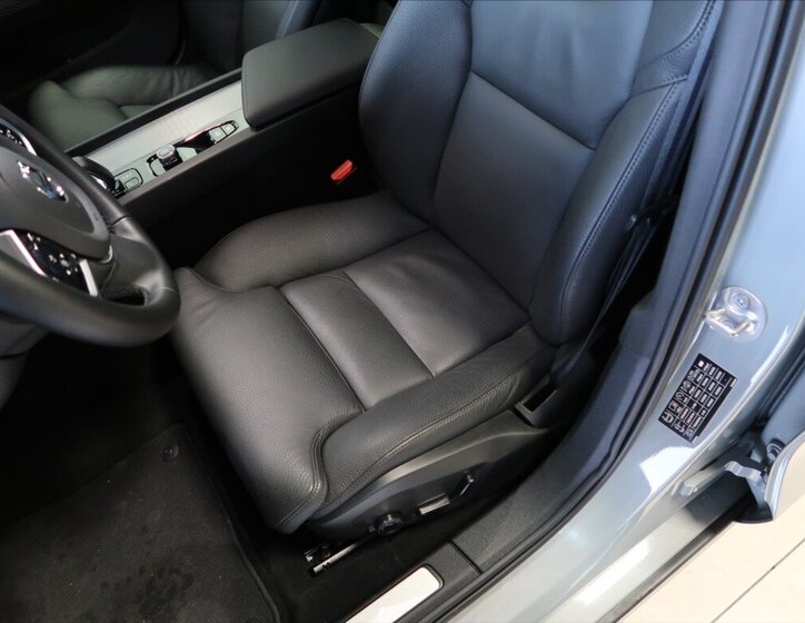 Volvo V60 Kombi 2,0 l 145 kw