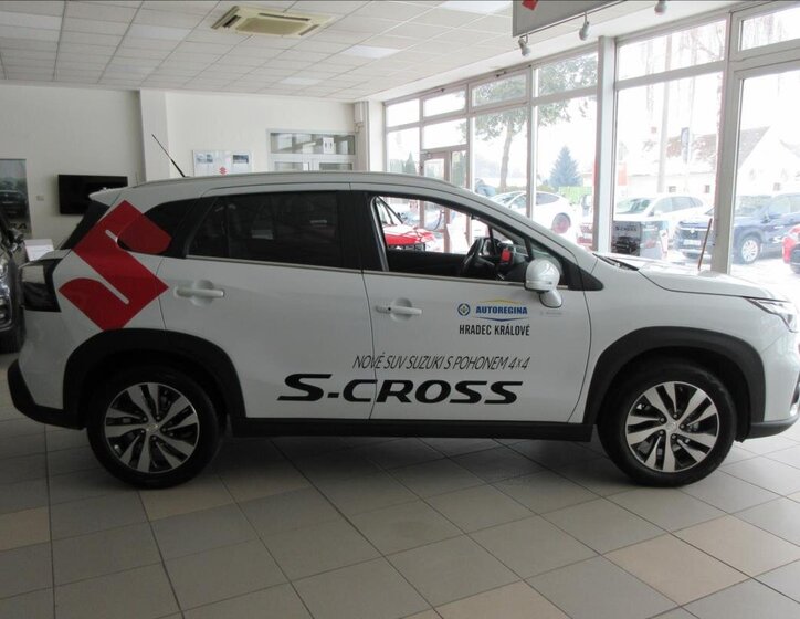 Suzuki S-Cross 4