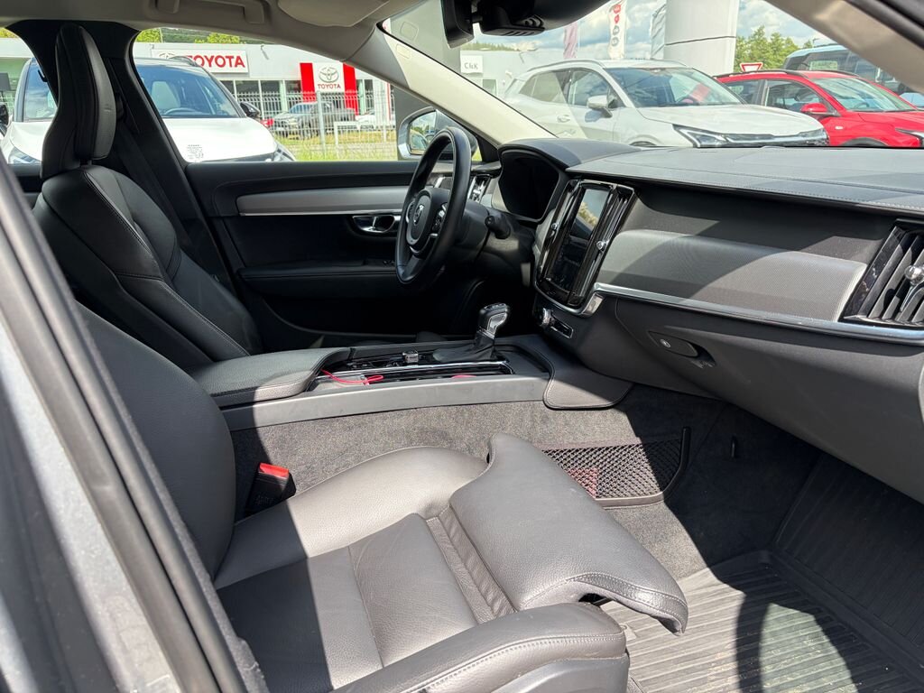 Volvo V90 Kombi 2,0 l 140 kw