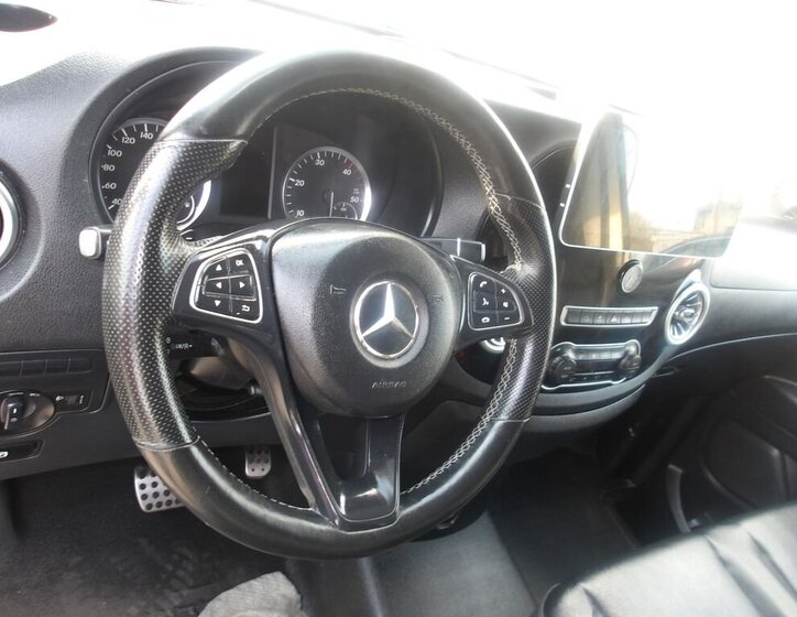 Mercedes-Benz Vito Kombi 2,1 l 120 kw