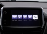 Peugeot 2008 MPV 1,2 l 60 kw