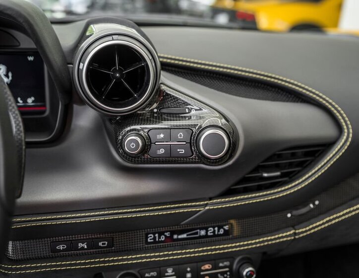 Ferrari Ostatní Kabriolet 3,9 l 530 kw