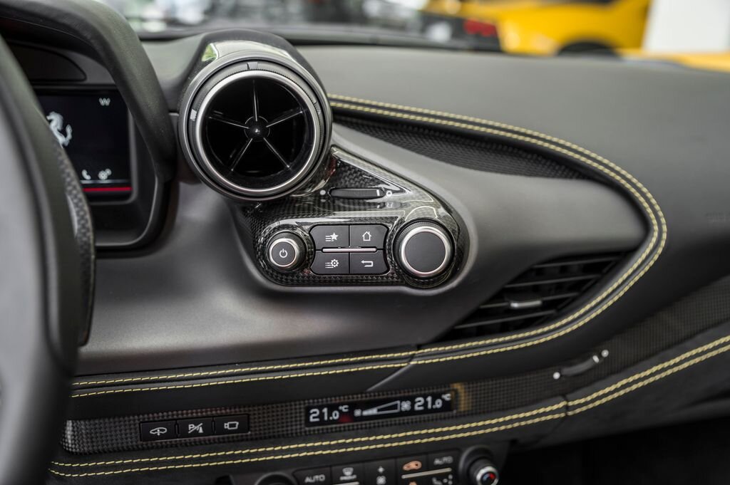 Ferrari Ostatní Kabriolet 3,9 l 530 kw