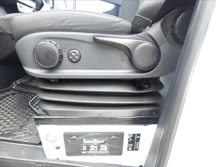 Mercedes-Benz Sprinter Valník 2,0 l 125 kw