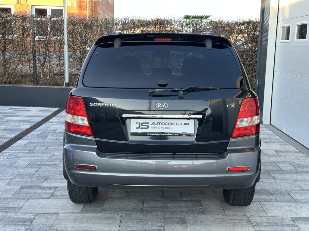 KIA Sorento SUV / Terénní 2,5 l 103 kw