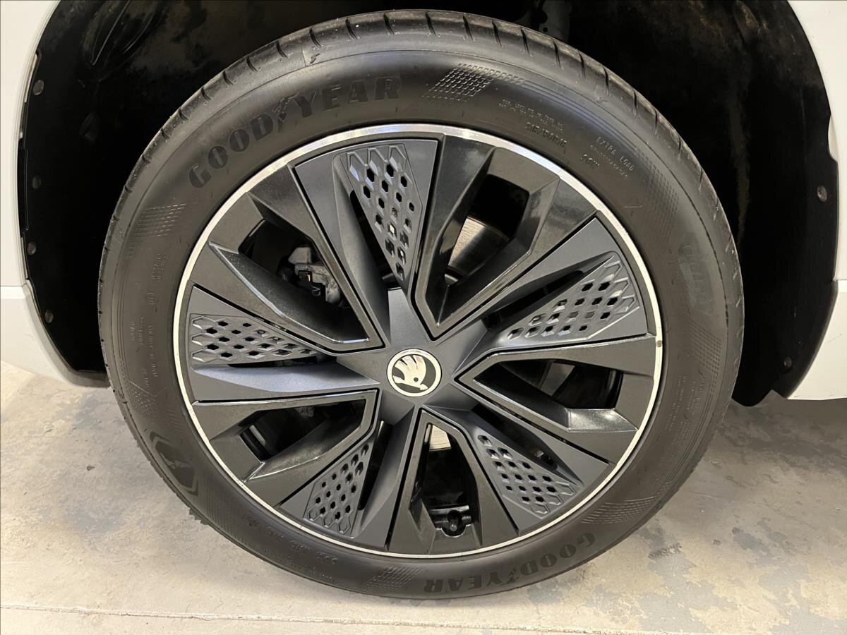 Škoda Karoq SUV 1,5 l 110 kw