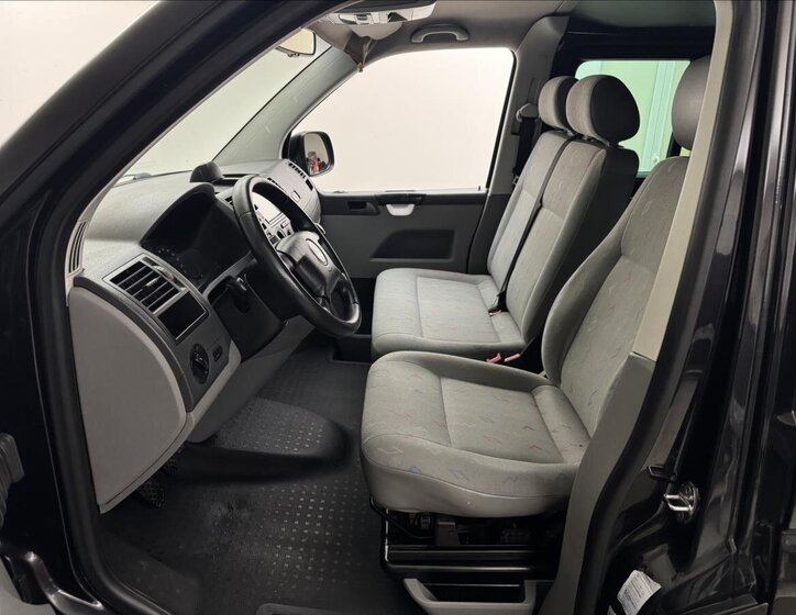 Volkswagen Transporter 18