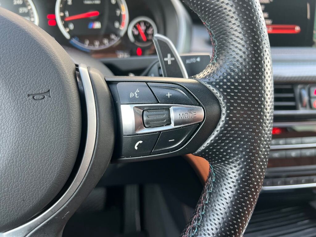 BMW X6 SUV / Terénní 4,4 l 512 kw